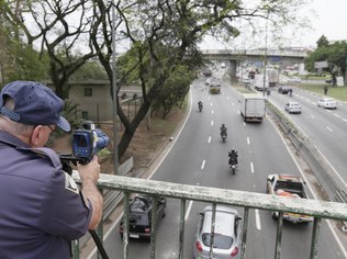 Suspensão de CNH cresce 194% em São Paulo durante gestão Haddad